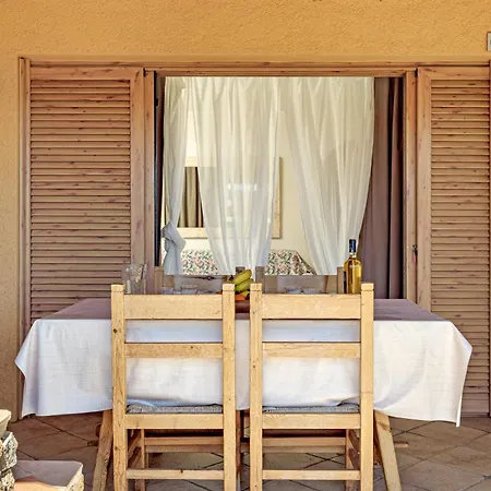 Marineledda Bouganvillea Apartment Marinella (Sardinia)